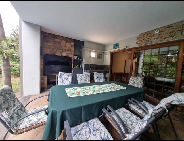 6 BEDROOM HOUSE FOR SALE IN MEER EN SEE